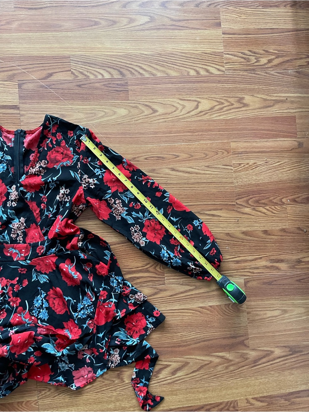 Black Floral Long Sleeve V-Neck Romper with Tie Waist - Picture 8 of 10